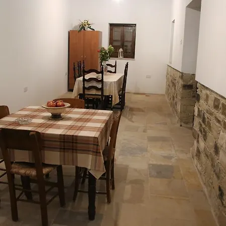 Charoullas Traditional Mansion Casa vacanze Alaminos